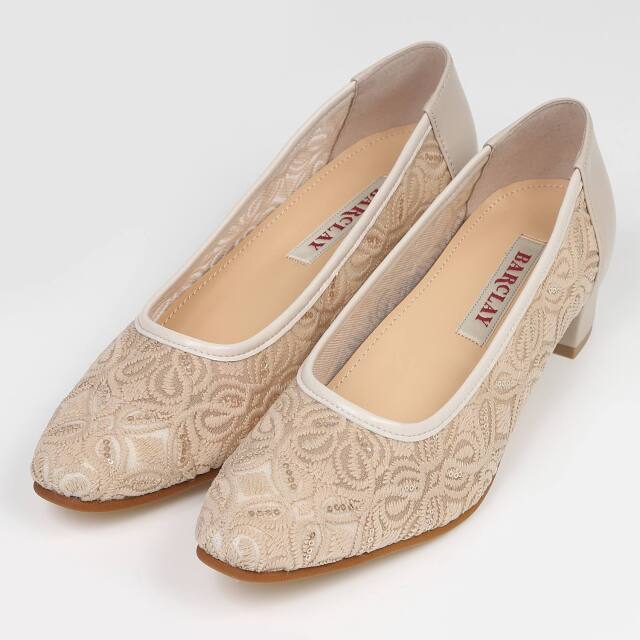 BARCLAY（バークレー）　チュールパンプス　ライトベージュ