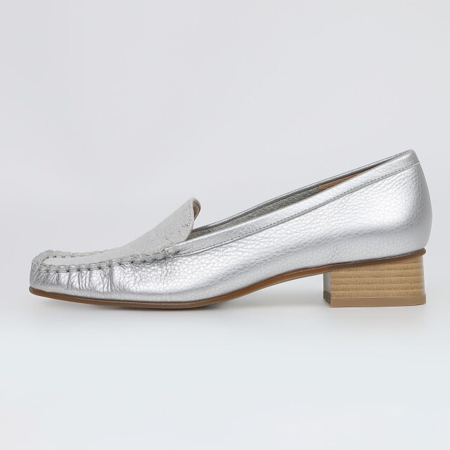 BARCLAY（バークレー）シンプルモカシンパンプス シルバー2｜BARCLAY