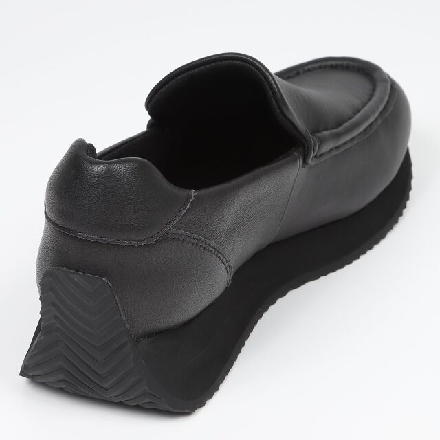 BARCLAY（バークレー）ボリュームスリッポンスニーカー ブラック