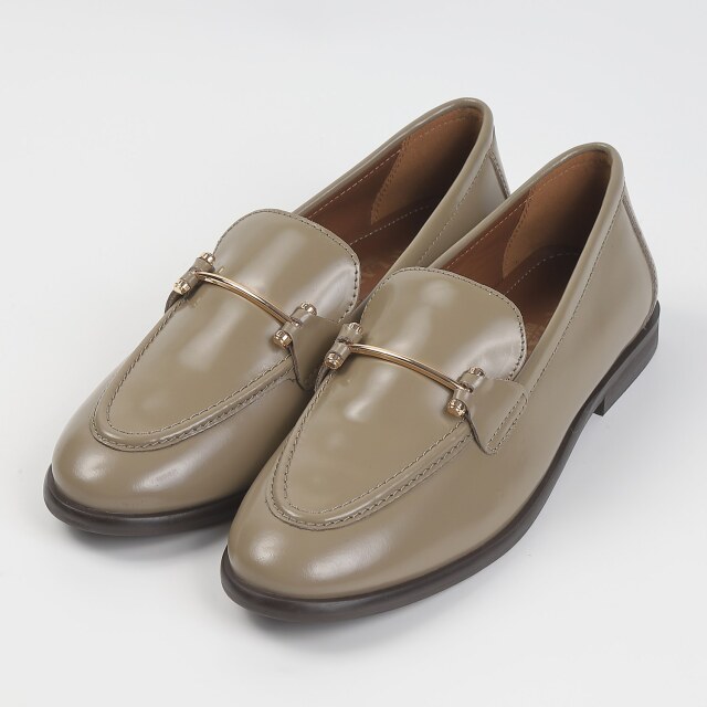 BARCLAY（バークレー）ガラスレザースキニービットローファー　トープ