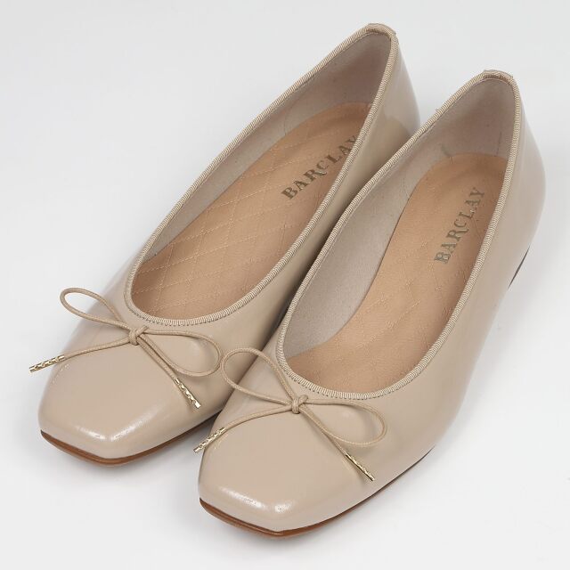 BARCLAY（バークレー）エレガントレインシューズ　ベージュエナメル