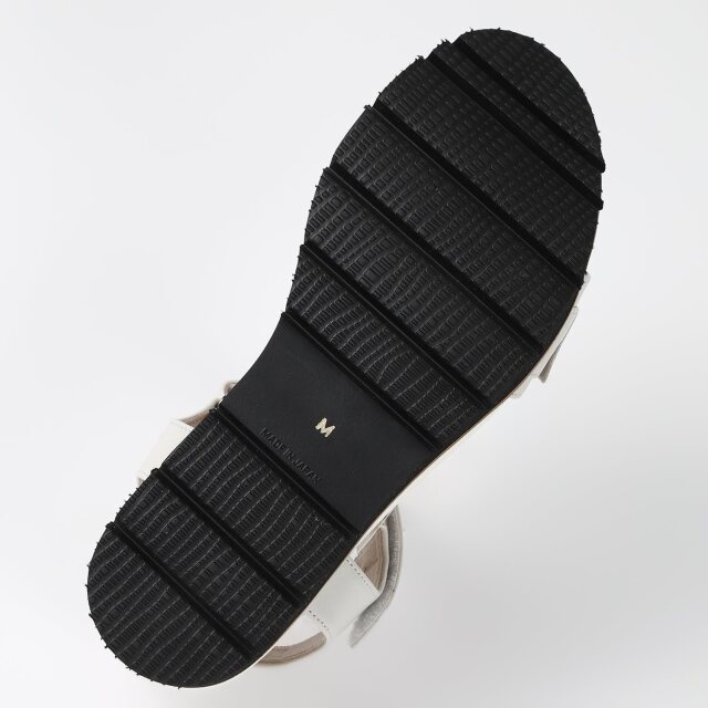 OUTLET】BARCLAY（バークレー）ビジューサンダル アイボリー
