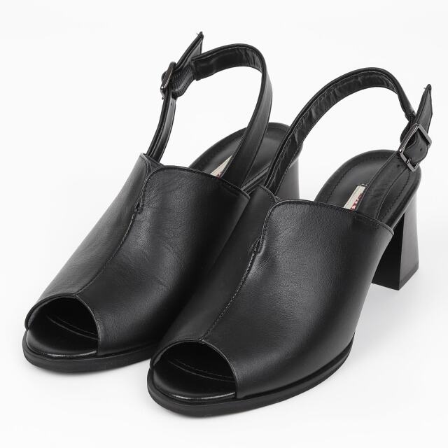 【OUTLET】BARCLAY（バークレー）トラッドカバードサンダル　ブラック