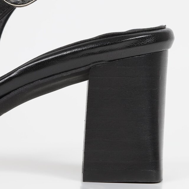 BARCLAY（バークレー）6cmストレートヒールサンダル ブラック｜BARCLAY