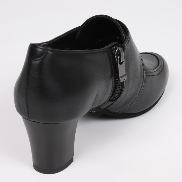 BARCLAY（バークレー）ベルトデザインブーティー ブラック｜BARCLAY