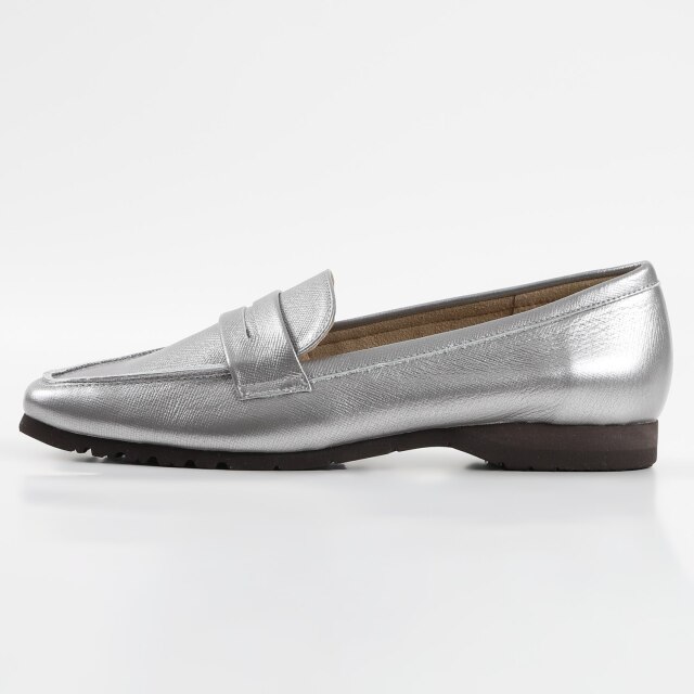 VITA NOVA（ヴィタノヴァ）シンプルコインローファー シルバー