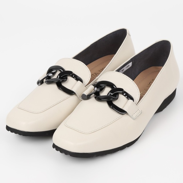 【SALE】VITA NOVA（ヴィタノヴァ） ブラックチェーンローファー　クリーム