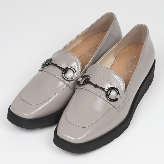 VITA NOVA（ヴィタノヴァ）オールウェザー仕様のビットローファー　グレーエナメル