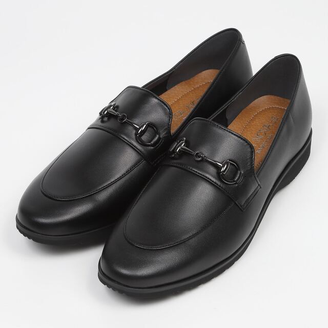 VITA NOVA（ヴィタノヴァ）ラウンドトゥローファー　ブラック