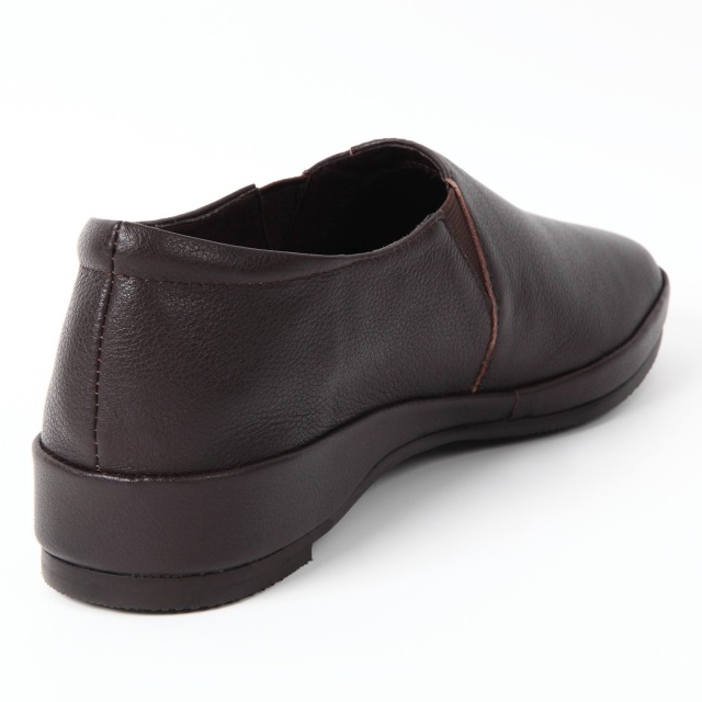 VITA NOVAアシンメトリーカットワークシューズ オリーブ｜BARCLAY