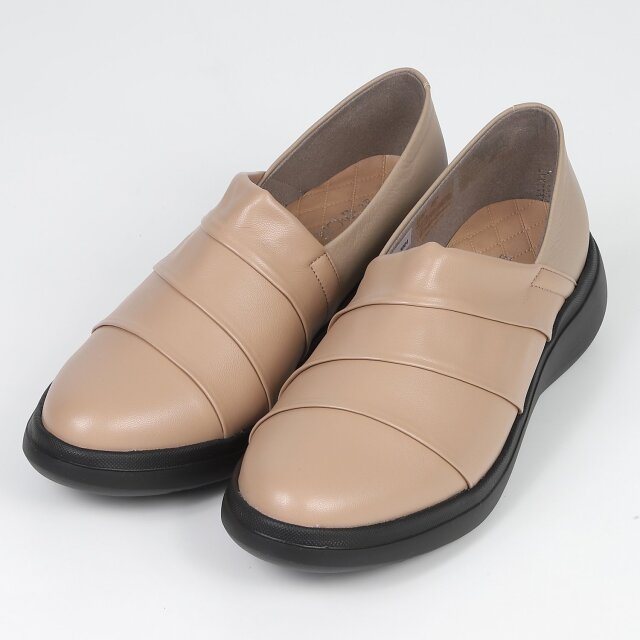 VITA NOVA(ヴィタノヴァ)晴雨兼用ストレッチ素材カジュアルシューズ ベージュファブリック