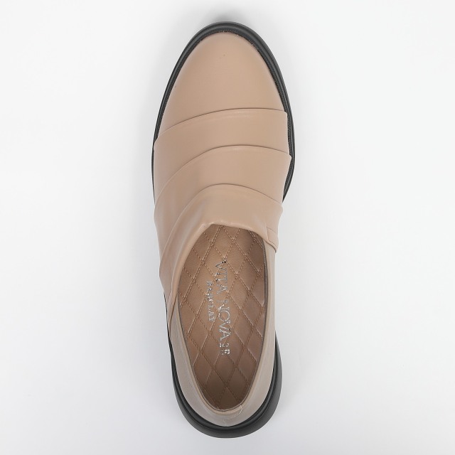 VITA NOVA（ヴィタノヴァ）晴雨兼用ストレッチ素材カジュアルシューズ