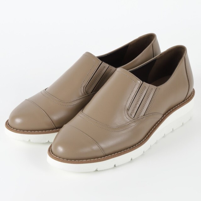 【OUTLET】VITA NOVA（ヴィタノヴァ）ステッチワークスリッポン　オーク