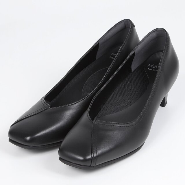 With Width（ウィズウィズ）切り返しデザインデザインパンプス ブラック