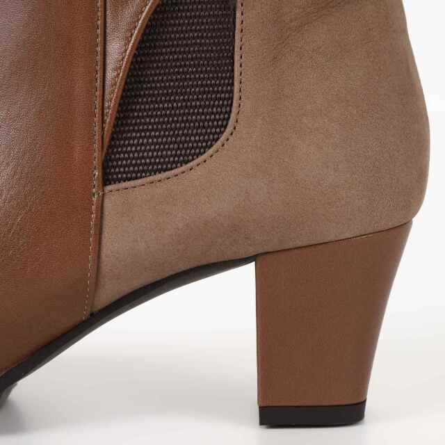 PALOMA BARCELO ショートブーツ・ブーティ ブラウン系 Ankle boots | paloma barceló
