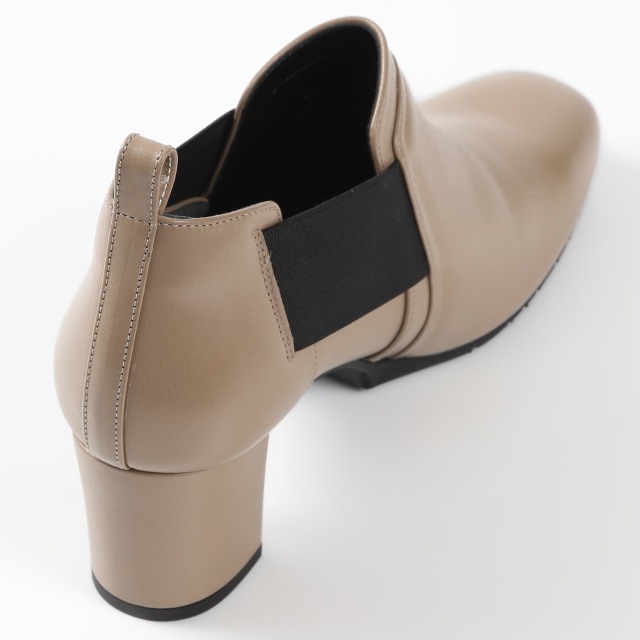 With Width（ウィズウィズ）サイドゴアブーティ オーク｜BARCLAY