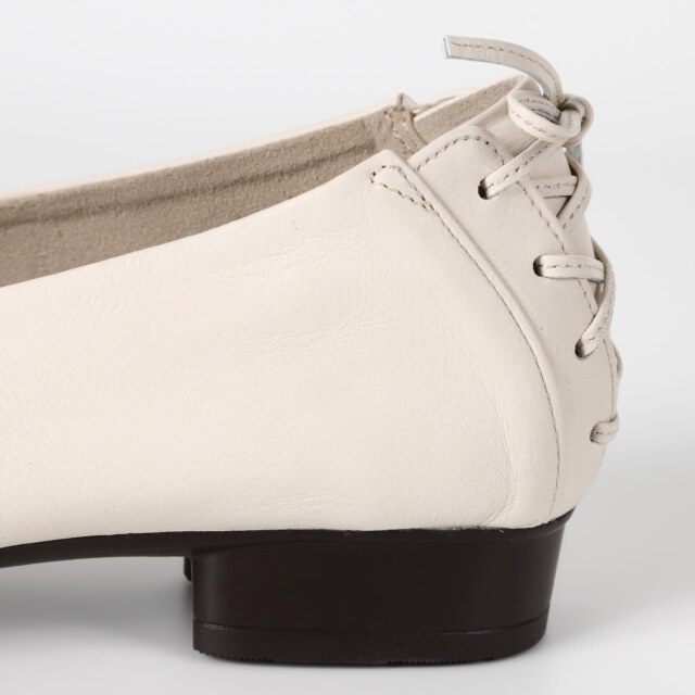 VITA NOVA バックリボンバレエシューズ アイボリー｜BARCLAY