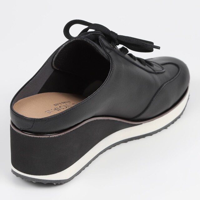 VITA NOVA（ヴィタノヴァ）ミュールスニーカー ブラック｜BARCLAY