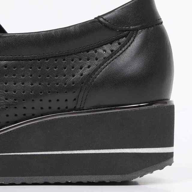 VITA NOVA（ヴィタノヴァ）5cmヒールスリッポンスニーカー ブラック