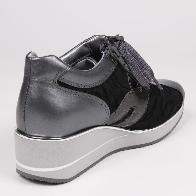 VITA NOVA（ヴィタノヴァ）花柄スニーカー ガンメタファブリック