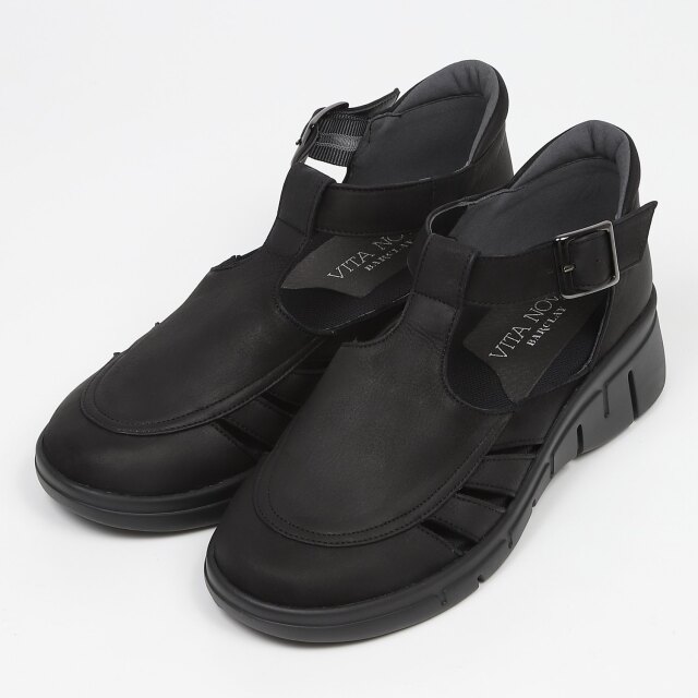 VITA NOVA（ヴィタノヴァ）　グルカカジュアルシューズ　ブラックヌバック