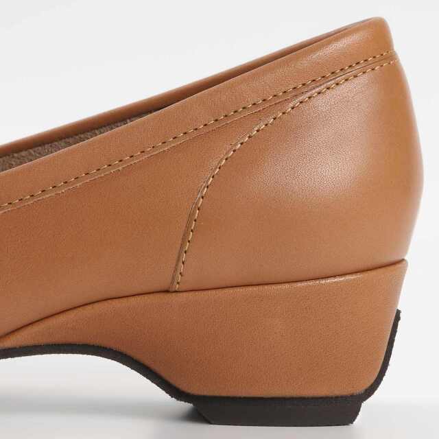 LOUIS VUITTON モカシン ベージュ/ブラウン メンズ メンズ ローファー＆モカシン カタログ｜ルイ・ヴィトン
