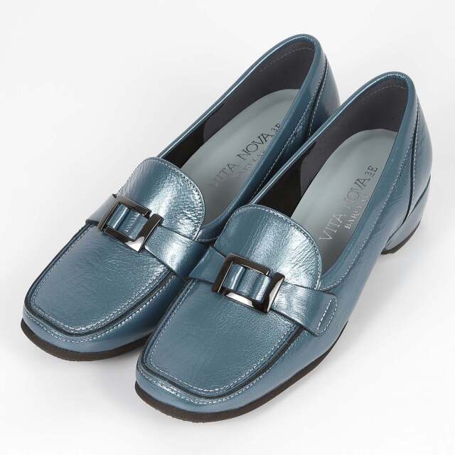 VITA NOVA(ヴィタノヴァ)メタリックモカシンローファー コバルトブルーエナメル