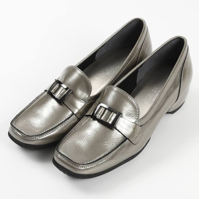 VITA NOVA（ヴィタノヴァ）メタリックモカシンローファー　ダークシルバーエナメル