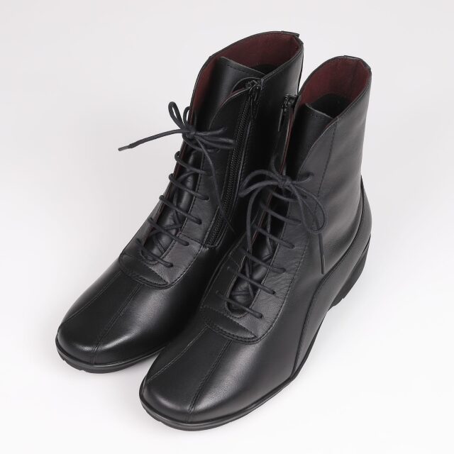 【OUTLET】VITA NOVA（ヴィタノヴァ）軽量ショートブーツ　ブラックコンビ