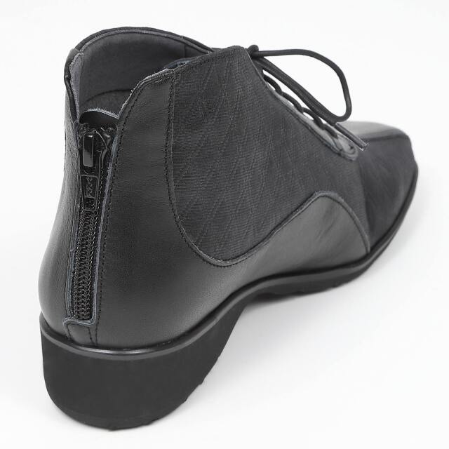 【新品未使用】VITA NOVA軽量バックファスナー付ショートブーツ　ブラウン VITA NOVA（ヴィタノヴァ）軽量バックファスナー付ショートブーツ