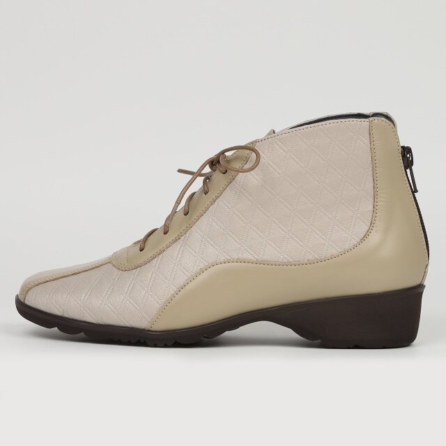 【新品未使用】VITA NOVA軽量バックファスナー付ショートブーツ　ブラウン VITA NOVA（ヴィタノヴァ）軽量バックファスナー付ショートブーツ