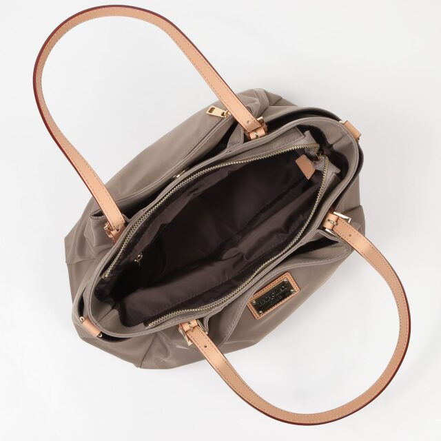BARCLAY（バークレー）定番モカシンパンプス　ピンクページュヌバック BARCLAY（バークレー）定番モカシンパンプス ピンクページュ