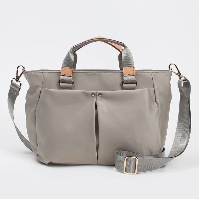 BARCLAY CLUB（バークレークラブ）ナイロンミニトートバッグ　ライトベージュ