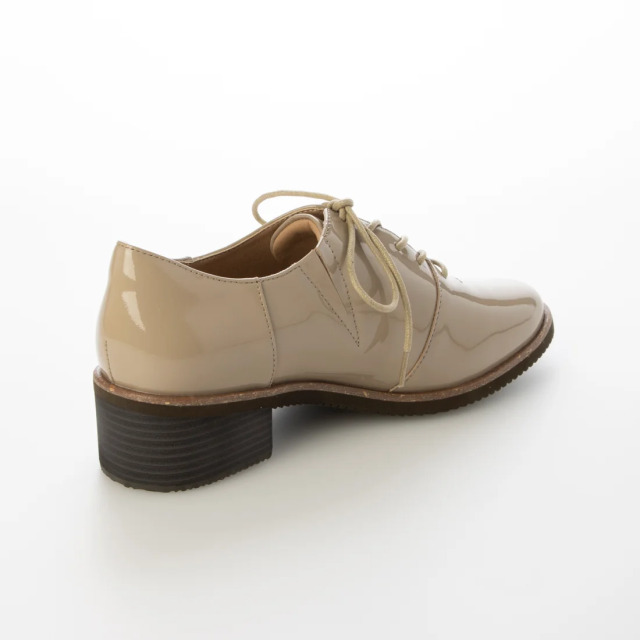 KISCO（キスコ）チャンキーヒールレースアップローファー ベージュ