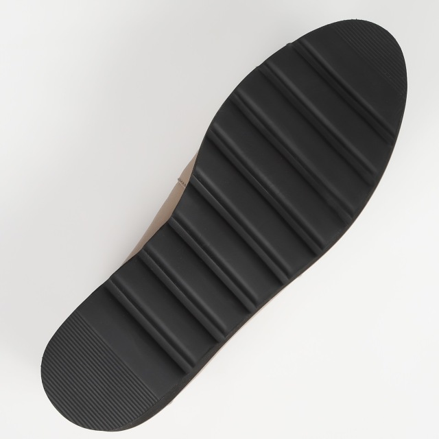 チェーンビットキルトローファー キスコ KISCO ビッグチェーンキルトローファー （ブラック） -靴