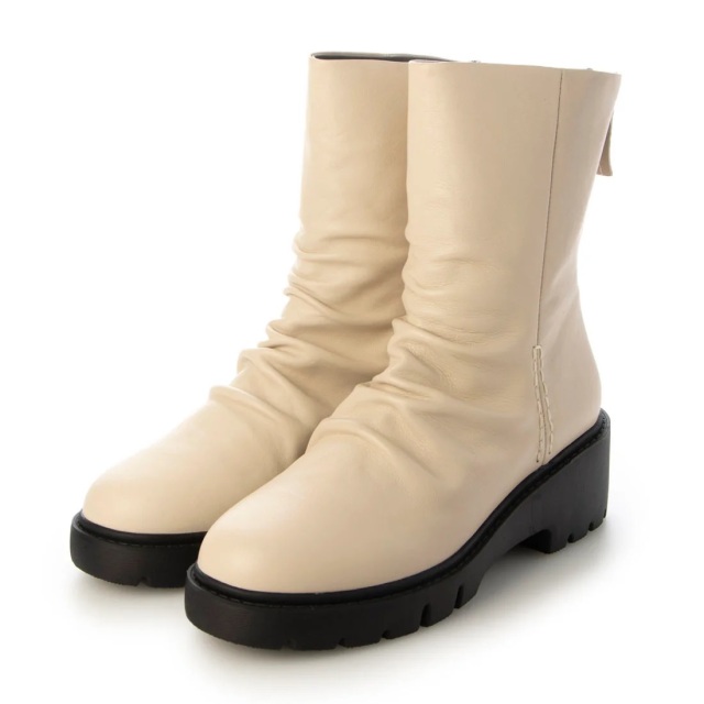 【OUTLET】KISCO（キスコ）トラックソールギャザーミドルブーツ　アイボリー