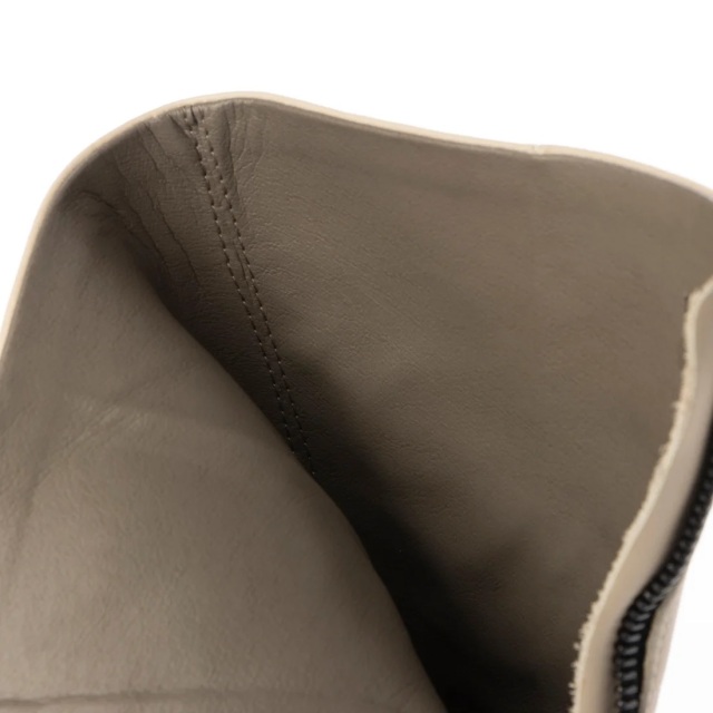 KISCO（キスコ）トラックソールギャザーミドルブーツ アイボリー