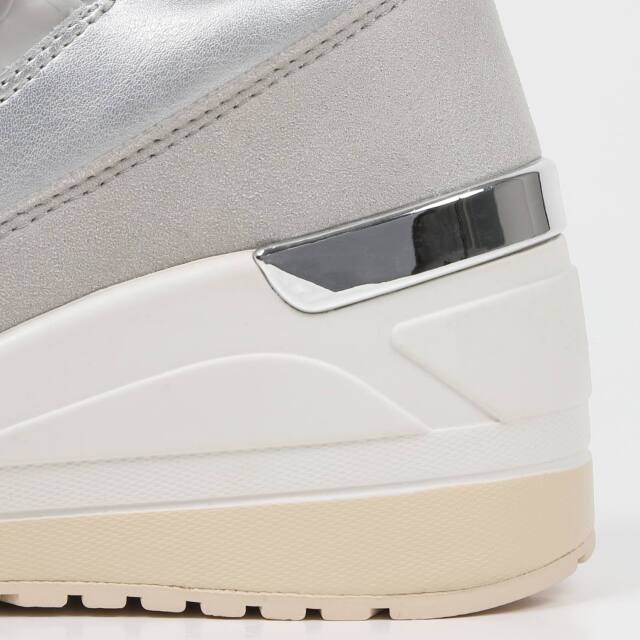 ホワイト/シルバー レースデザイン スニーカー　新品未使用！ 楽天市場】大人のスニーカー ハイヒール 3E 軽量 シューレース レース