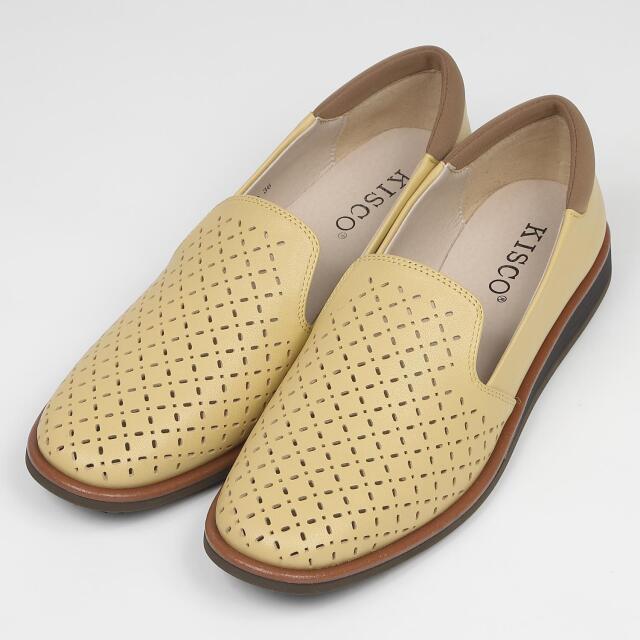 KISCO（キスコ）パンチングオペラカットスリッポン　ライトイエロー