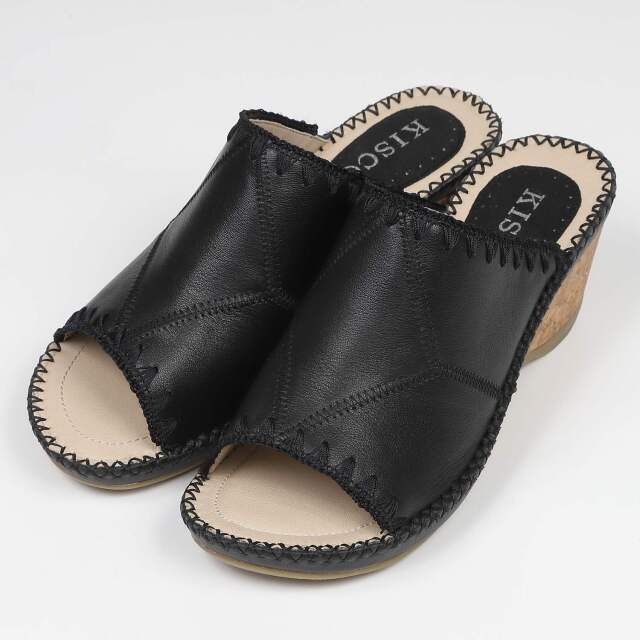 KISCO（キスコ）刺繍カバードサンダル　ブラック