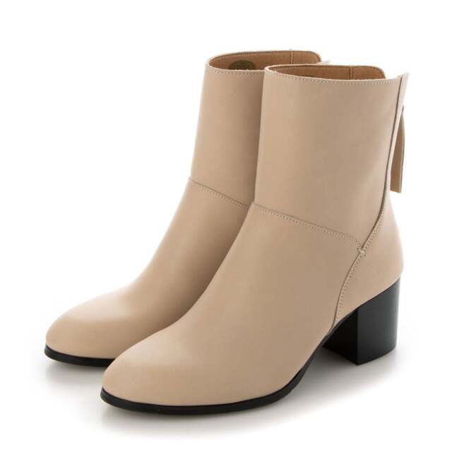 【OUTLET】KISCO（キスコ）バックファスナーショートブーツ　アイボリー