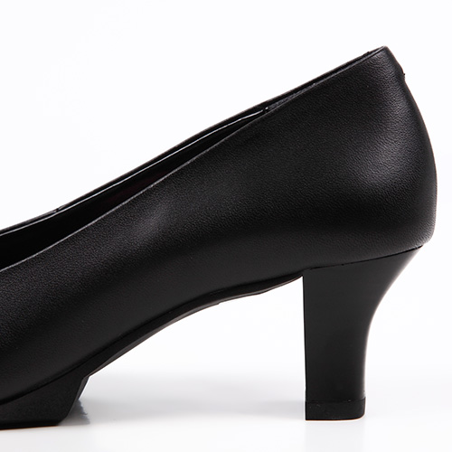 OUTLET】With Width（ウィズウィズ）プレーンパンプス ワイズ