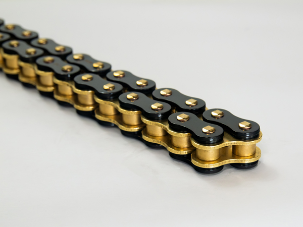 ゼファー750/RS RK ドライブ チェーン 525XRE 電着ブラック