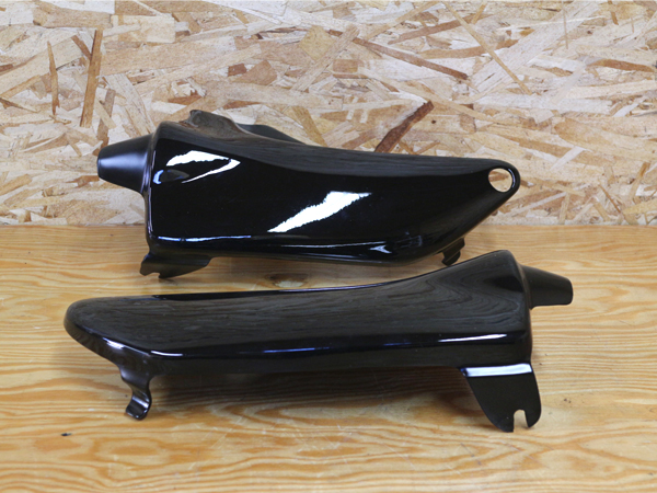 ゼファー400Z2仕様外装キット 火の玉（ブラック/レッド）