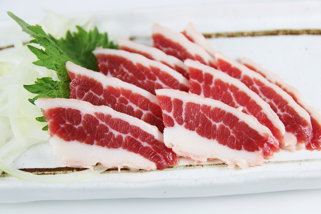 馬刺し フタエゴ刺し150g（50ｇブロック×3個・小袋醤油3個付き）送料無料！！