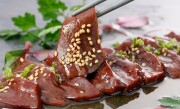 馬レバー刺し100ｇ（ブロック・小袋醤油3個付き）送料無料！！（毎月1日終了限定販売）