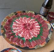 茜（あかね）　花びら馬刺し （赤身・霜降り）送料無料！！