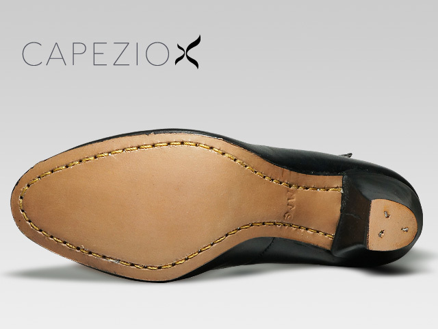 カペジオ800Tストラップ キャラクターシューズ