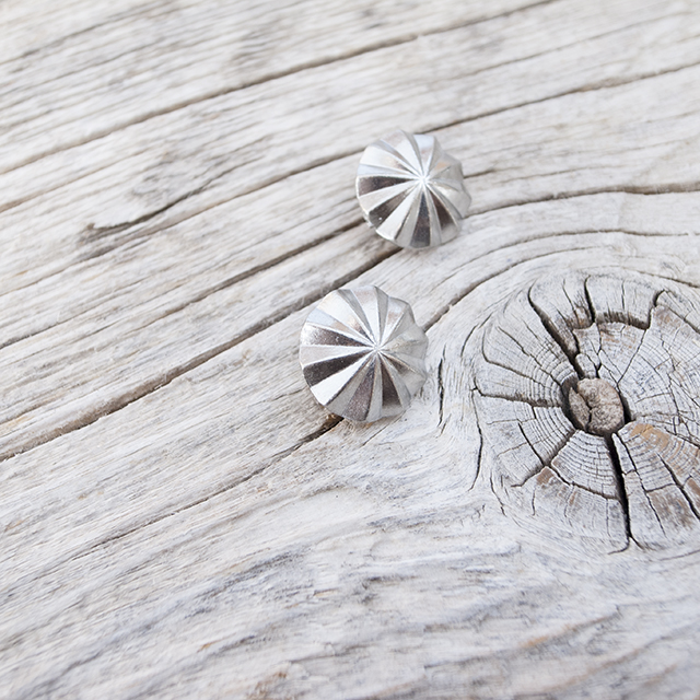 アポロコンチョボタン