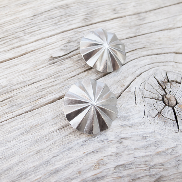 アポロコンチョボタン